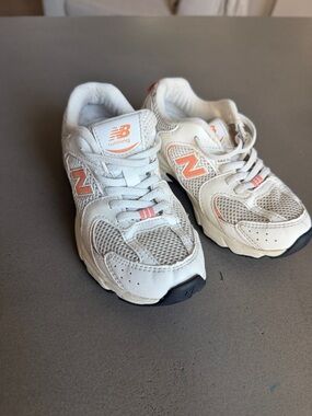 New Balance Kids White and Peach Athletic Sneakers
